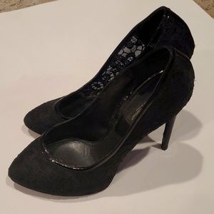 DOLCE & GABBANA lace trim embellished pumps EU 37 1/2. (Runs small 6.5)
